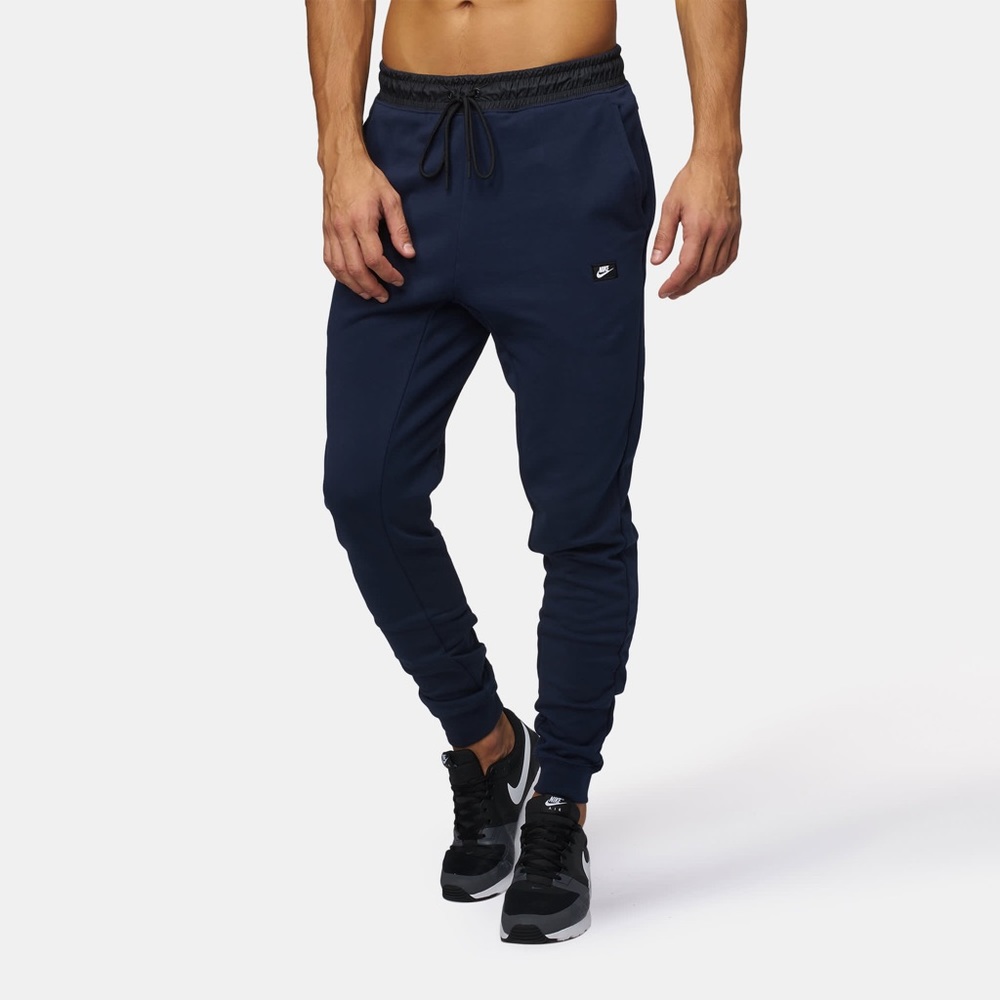 SOLD🚫 Nike sportswear modern jogger pants